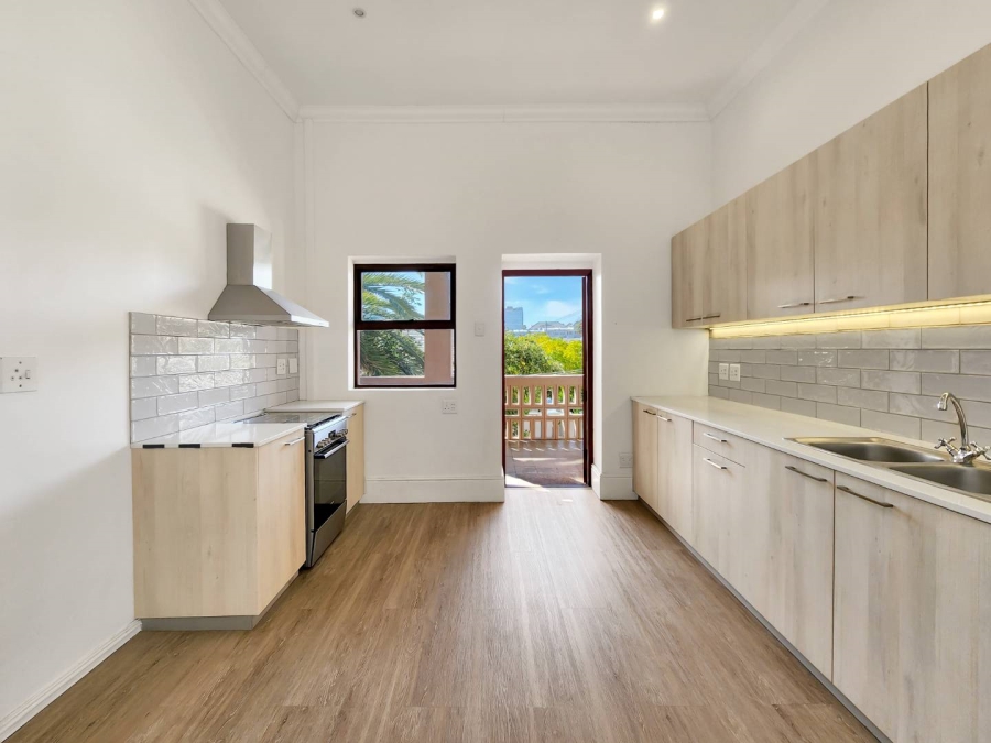 To Let 3 Bedroom Property for Rent in Sea Point Western Cape